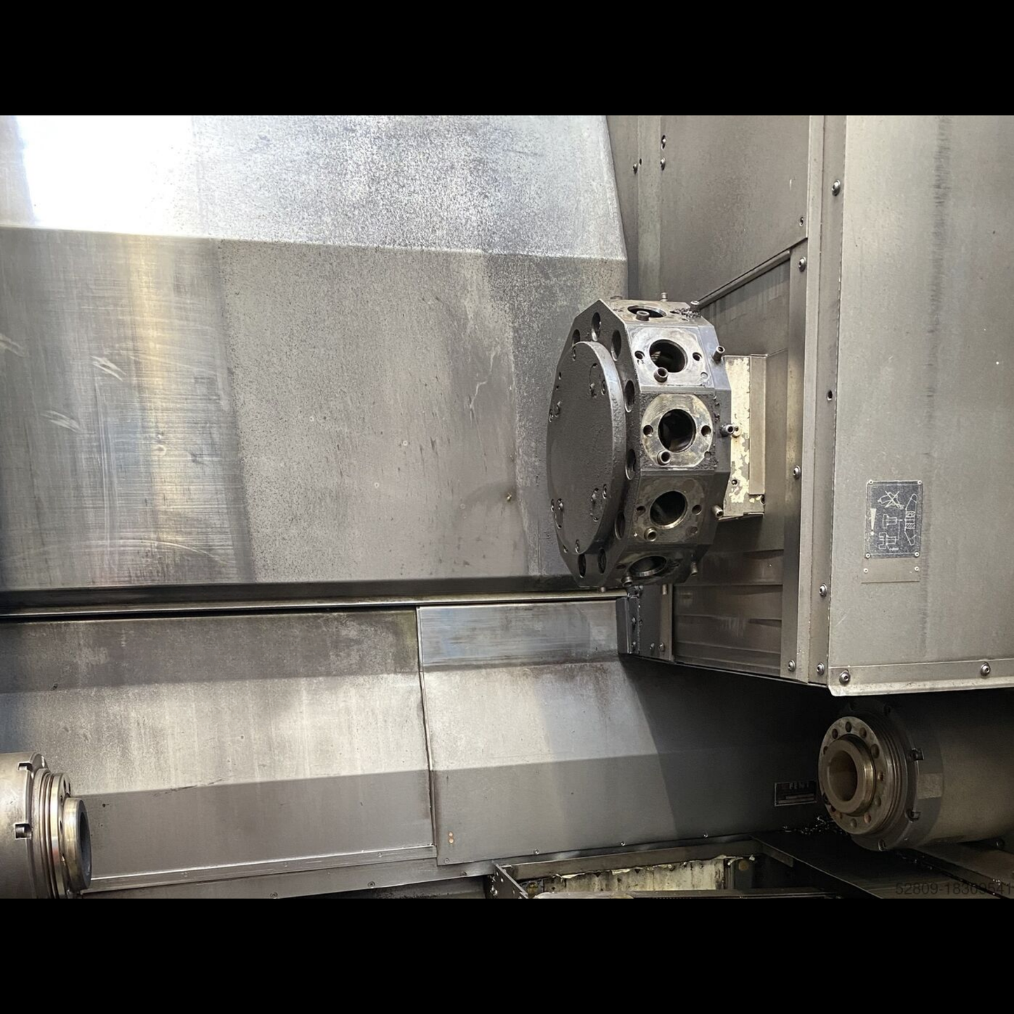 Univerzální CNC soustruh BOEHRINGER NG200