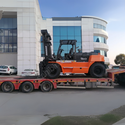 16-tunový Doosan vysokozdvižný vozík k pronájmu – 2023
